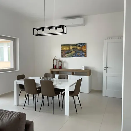 Casa Langellotti * Neapol